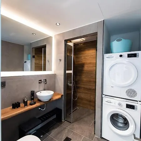 Ionian Grand - Estella *