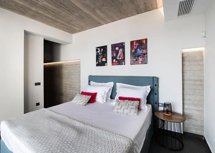 Ionian Grand - Estella