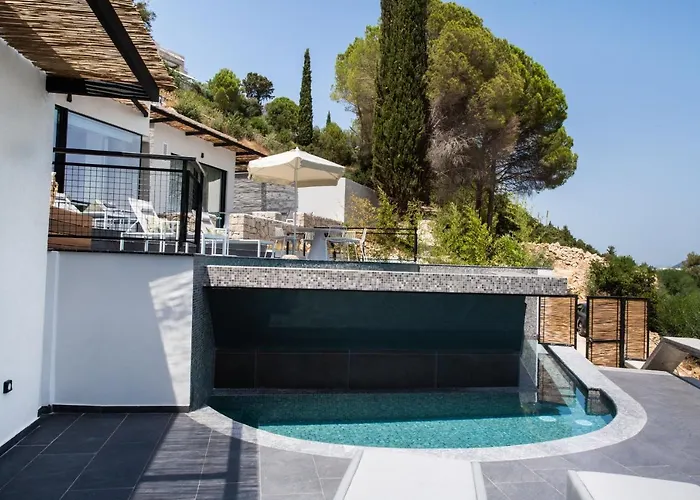 Ionian Grand - Estella Vilă *