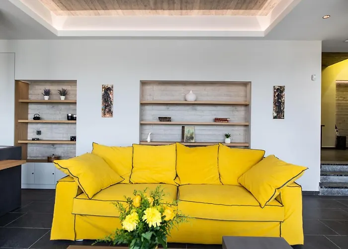 Ionian Grand - Estella Vilă Ligia