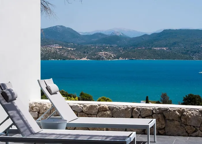 Ionian Grand - Estella * Ligia